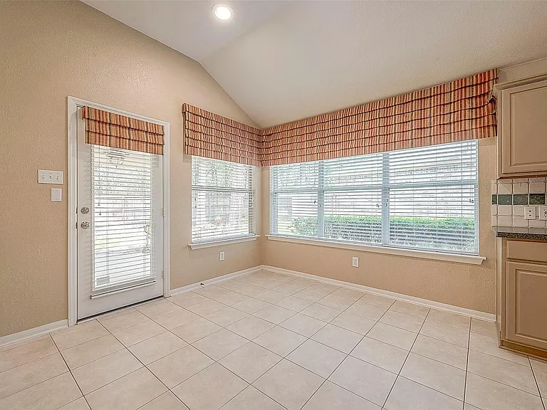 134 E Foxbriar Forest Cir — Photo 31