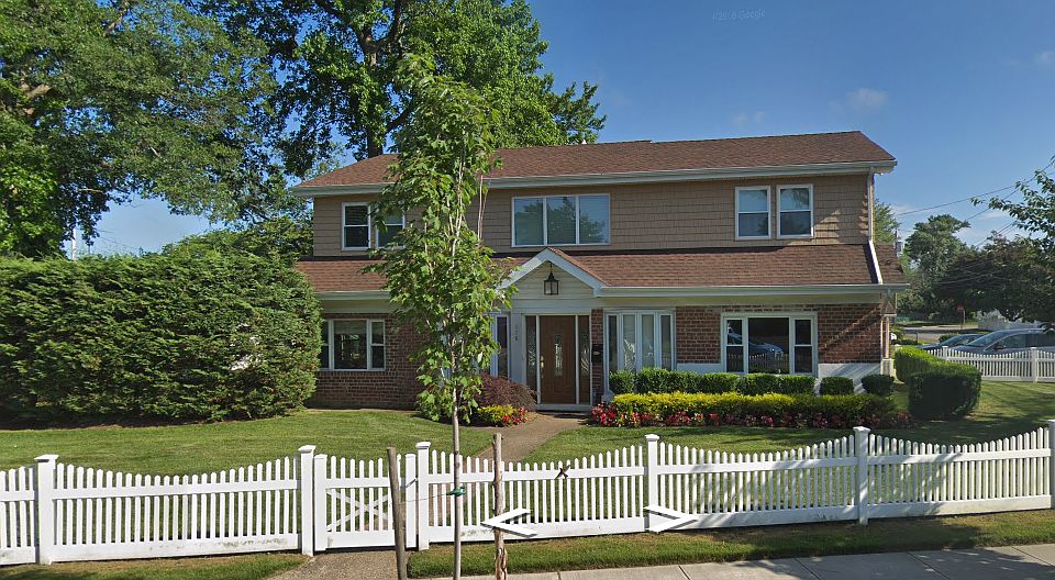 1st image of 178 Hollywood Ave