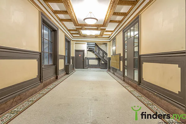 Rented by Clove Realty LLC | media 7