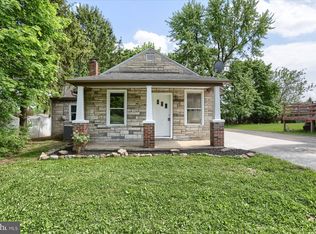 6951 Chambers Hill Rd, Harrisburg, PA 17111