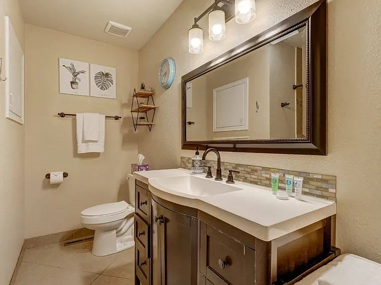 3014 Chambers Cir — Photo 17