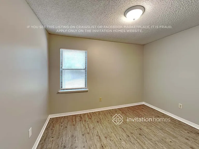 8096 Kilwinning Ln — Photo 10