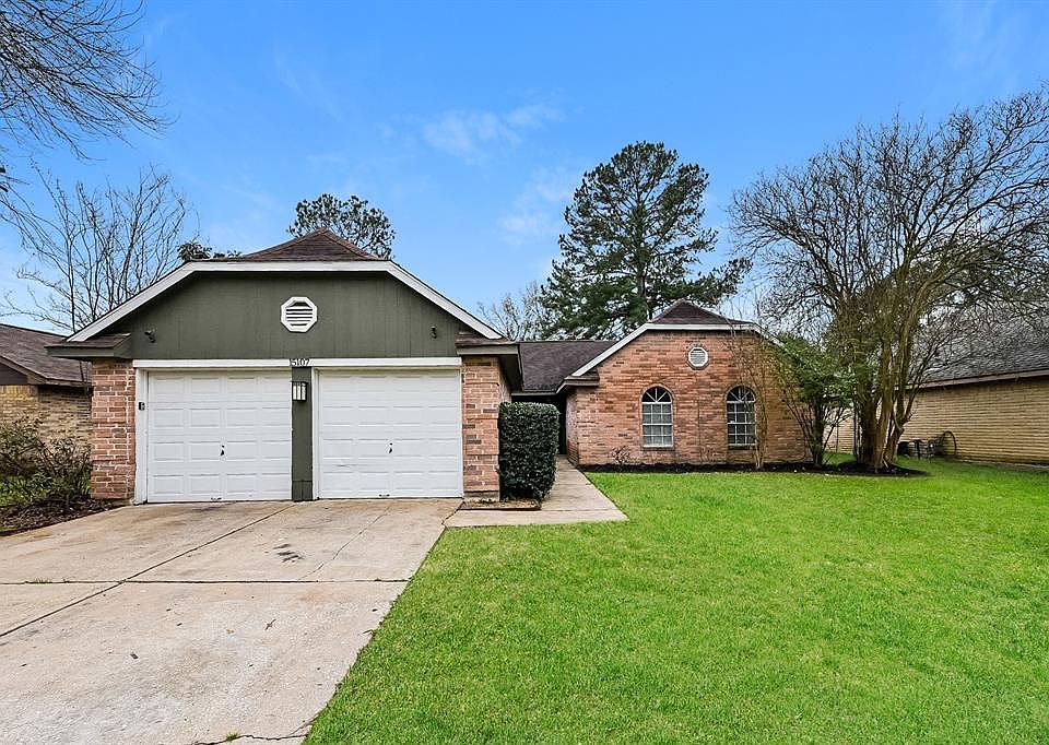 1st image of 15107 Mulberry Meadows Dr