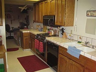 4th image of 6413 El Porto Ln