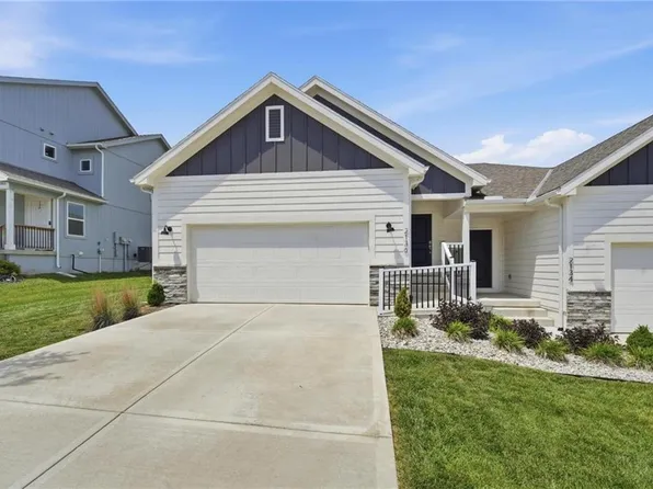 2136 SW Osage Dr, Lees Summit, MO 64082