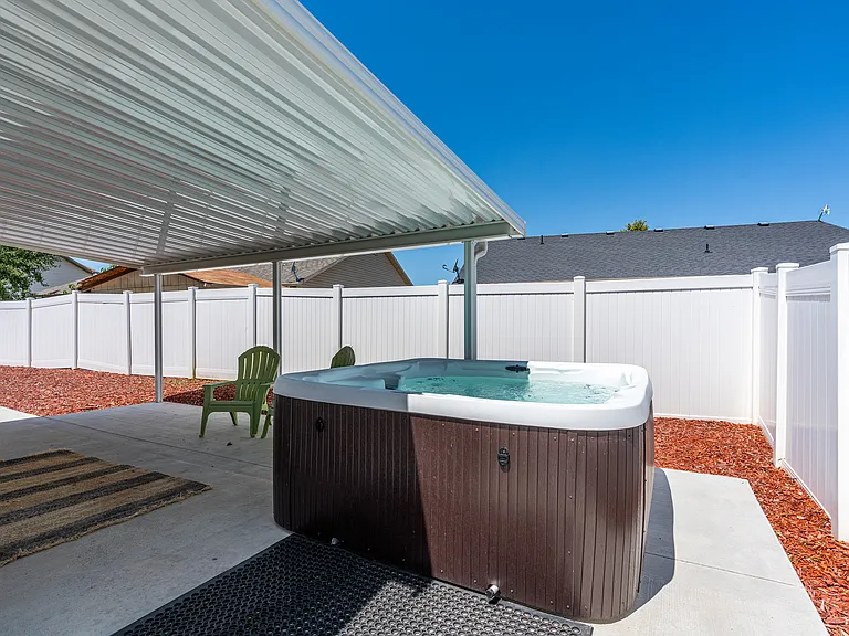 233 N Erastus Dr — Photo 31