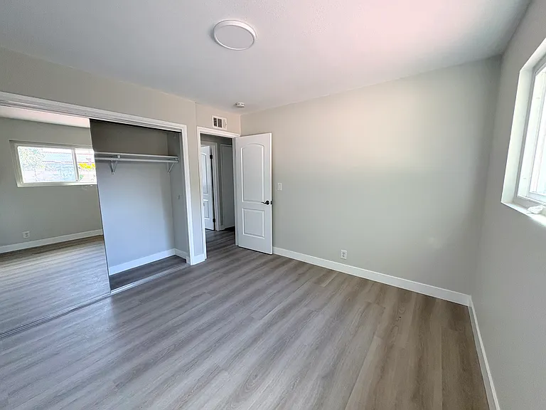 10377 Morning Glory Ave — Photo 17