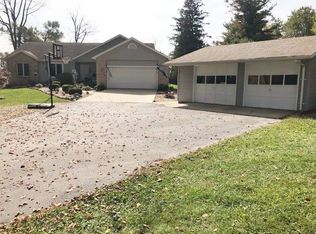 7701 Goshen Rd, Fort Wayne, IN 46818