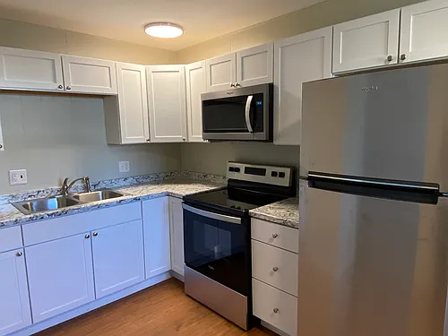 1603 Queens Way #A Photo 1