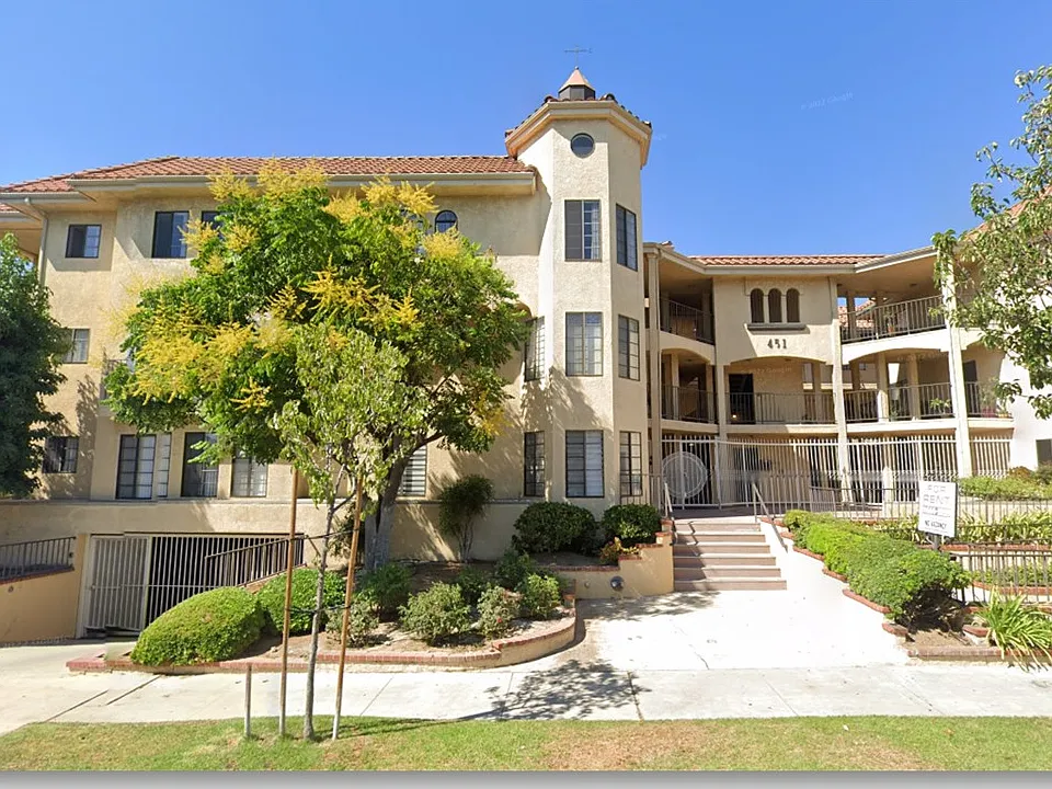 Hawthorne Manor