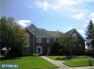 103 Country Club Dr, Moorestown, NJ 08057