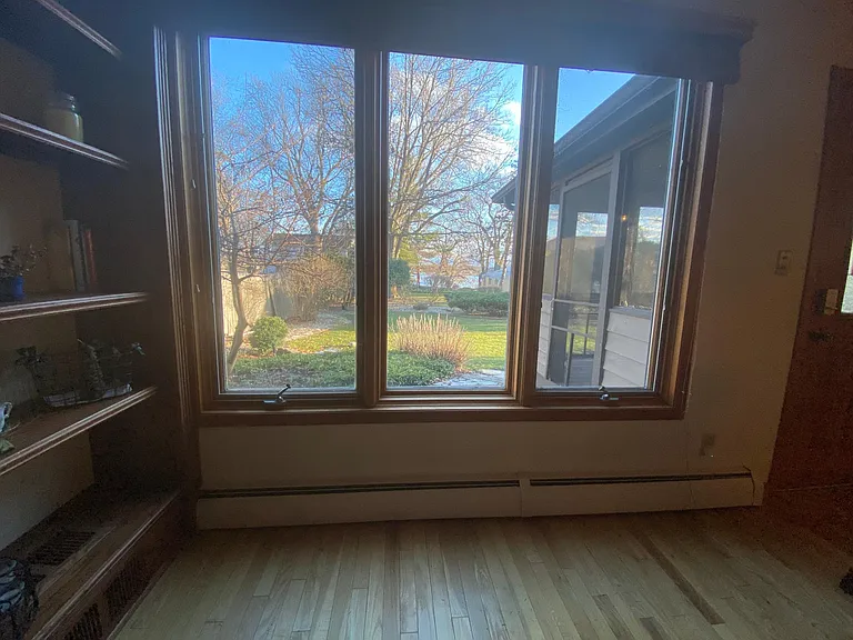 1117 1/2 W Rocky Beach Ln #A — Photo 9