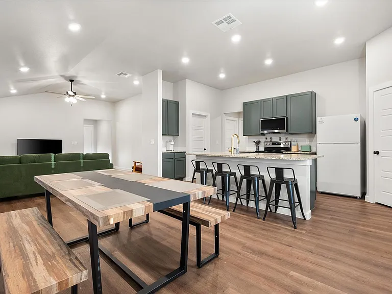 2140 Kokomo Ave — Photo 27