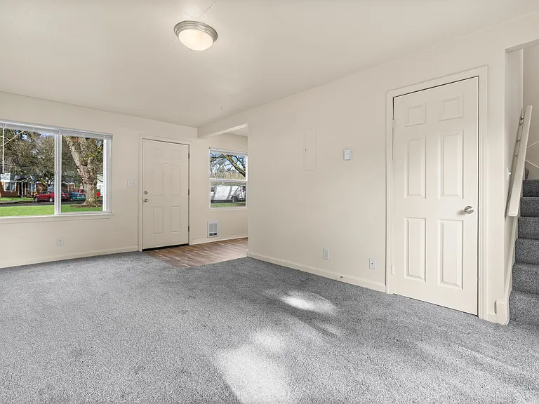 8333 32nd Ave S — Photo 20