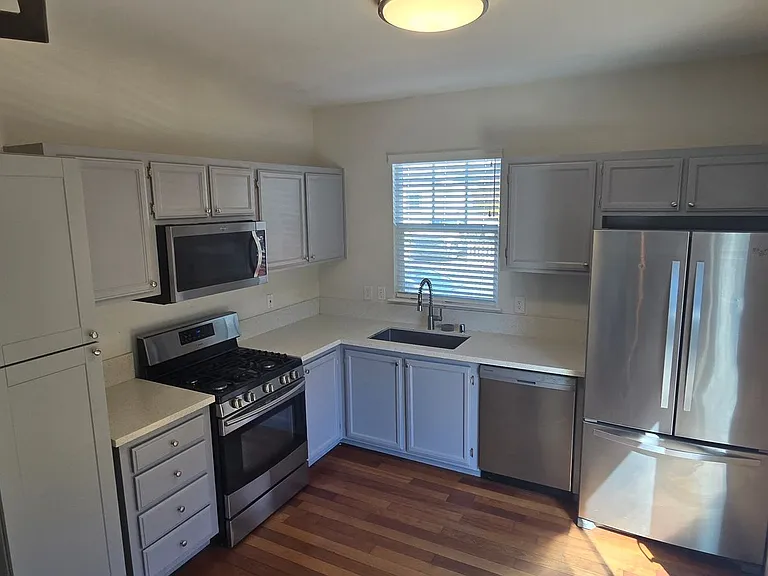 1506 Tammy Way — Photo 6