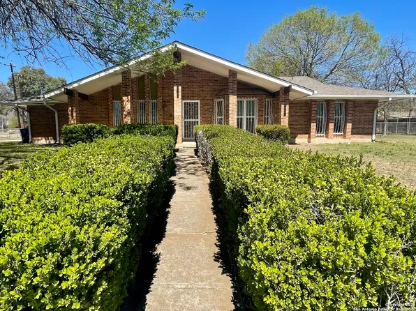 4303 Valleyfield St, San Antonio, TX 78222