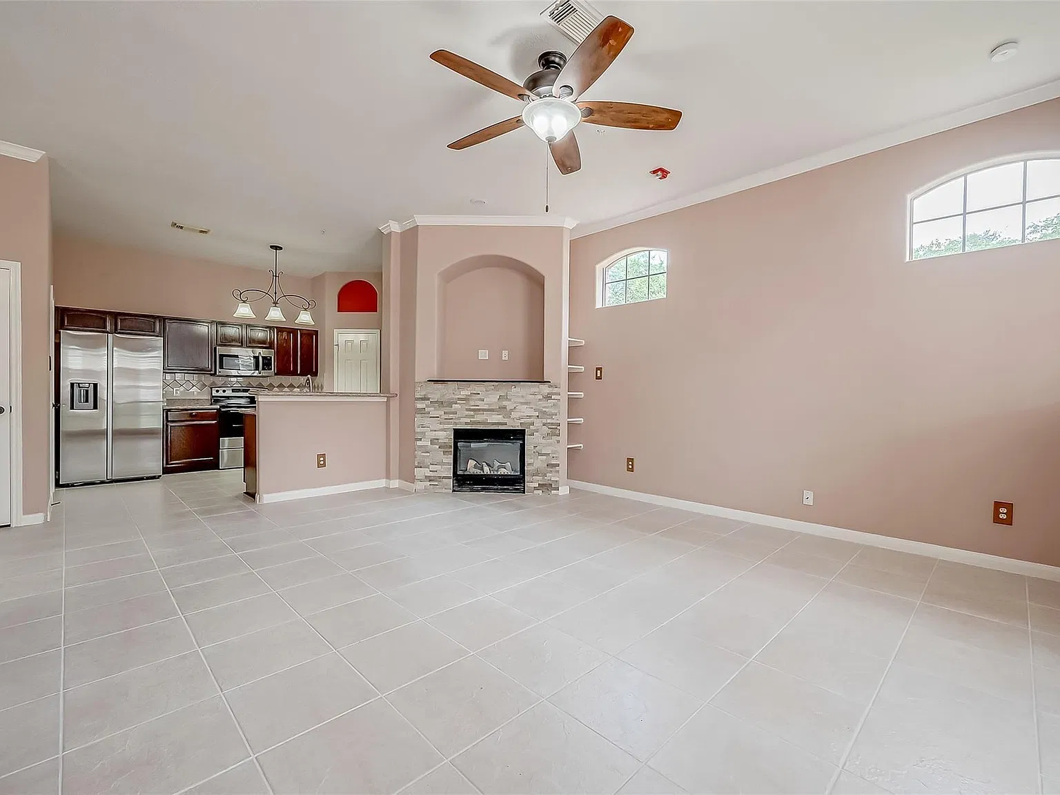 2 bed, 2.5 bath, 1252 sqft, $1,750 — Photo 3