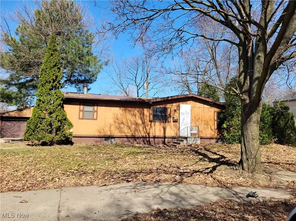 8709 Kenmore Ave, Cleveland, OH 44106