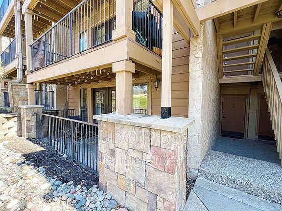 2nd image of 4727 Jarboe St APT 31