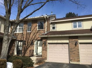 420 W Ivy Ln #2D, Arlington Heights, IL