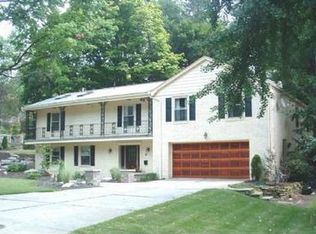 141 Seminole Dr, Pittsburgh, PA