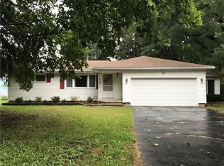 30 Verstreet Dr, Rochester, NY 14616