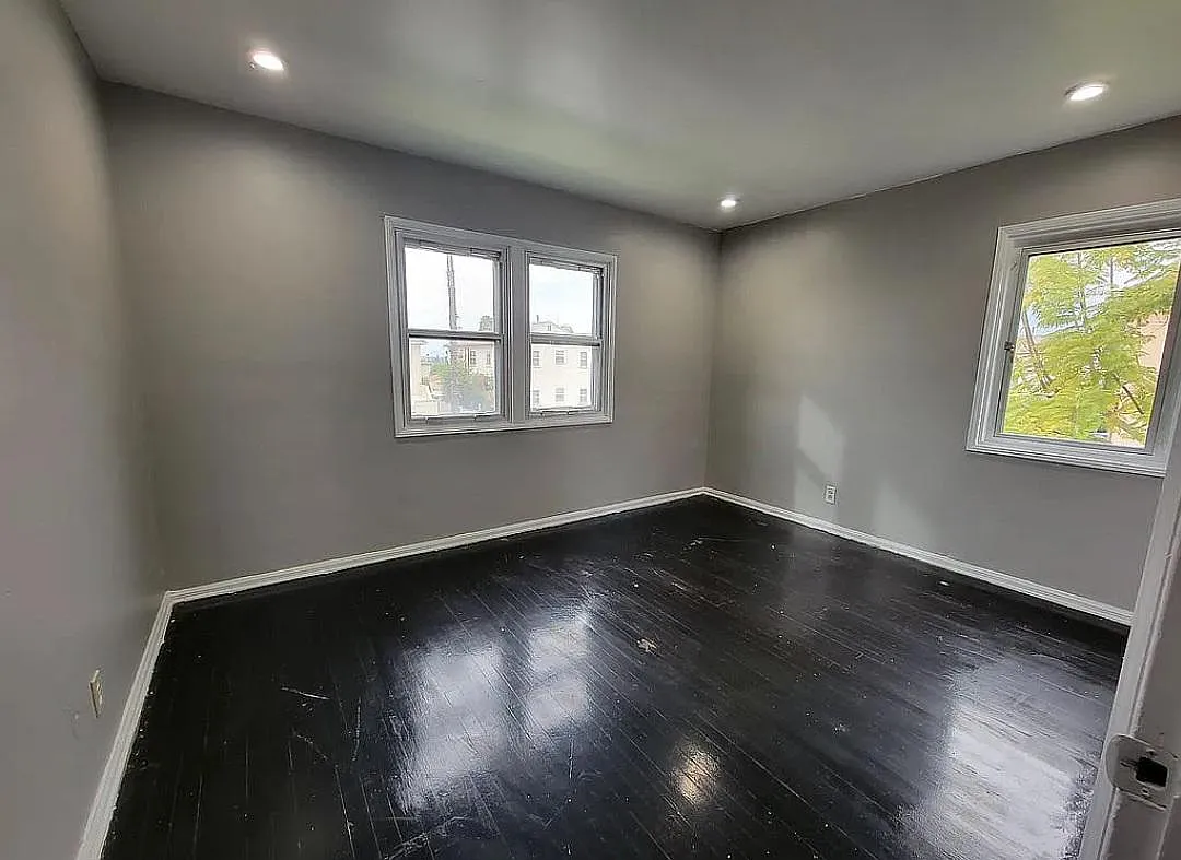 2 bed, 889 sqft, $2,800 — Photo 2
