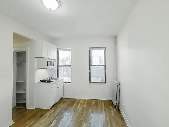 370 West 51st Street image 1 of 3