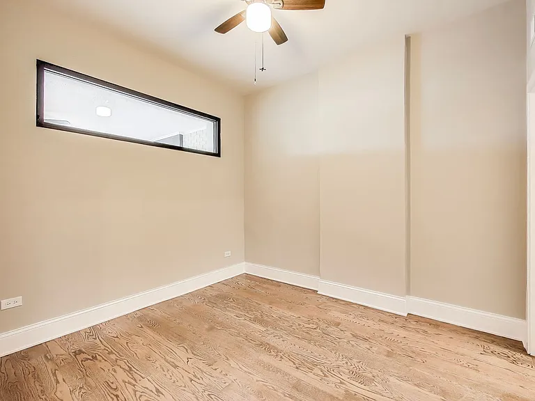 1429 W Grand Ave — Photo 9