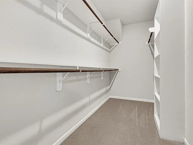 6518 Wenlock Dr — Photo 13