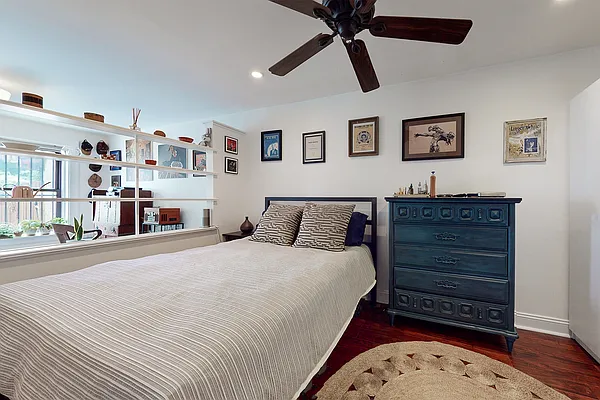 Sold by Compass | media 10