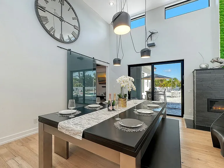 Pool table is also a luxurious dining table