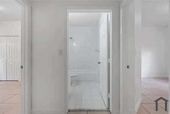 33 E 20th St #205 — Photo 40