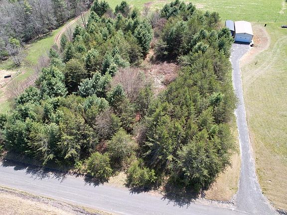 2nd image of Pine Branch Rd