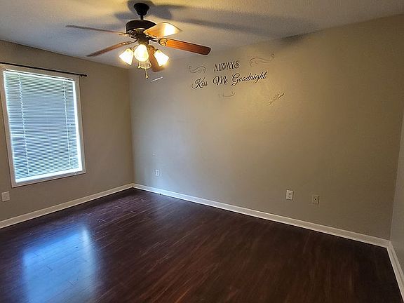 5th image of 1194 Shadywood Dr