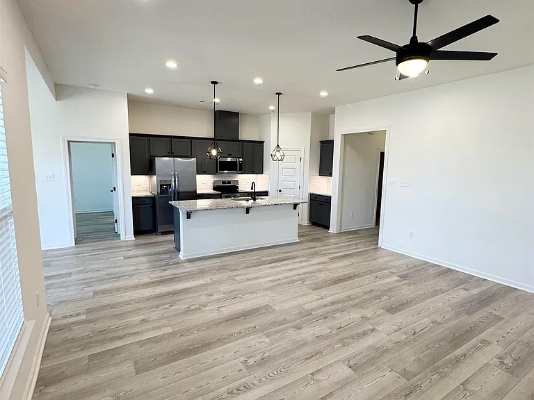 16702 Ted Childs Dr — Photo 3