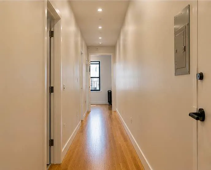 104 Terrace View Ave #1B — Photo 2