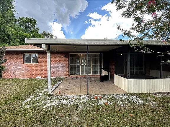4th image of 801 Sylvia Dr