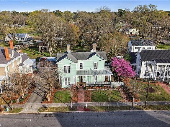 9th image of this home