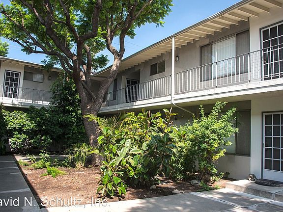 3rd image of 4760 Kester Ave APT 25