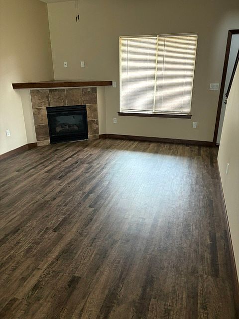 1st image of 60 Jaro Way