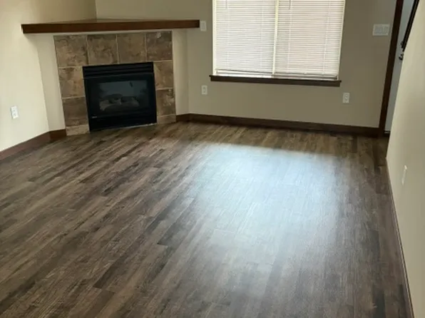 60 Jaro Way, North Liberty, IA 52317