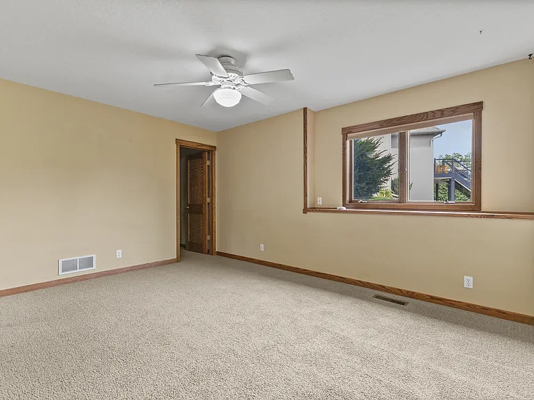 11435 Kenyon Ct NE — Photo 33