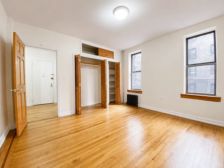 707 W 171st St #1E — Photo 3