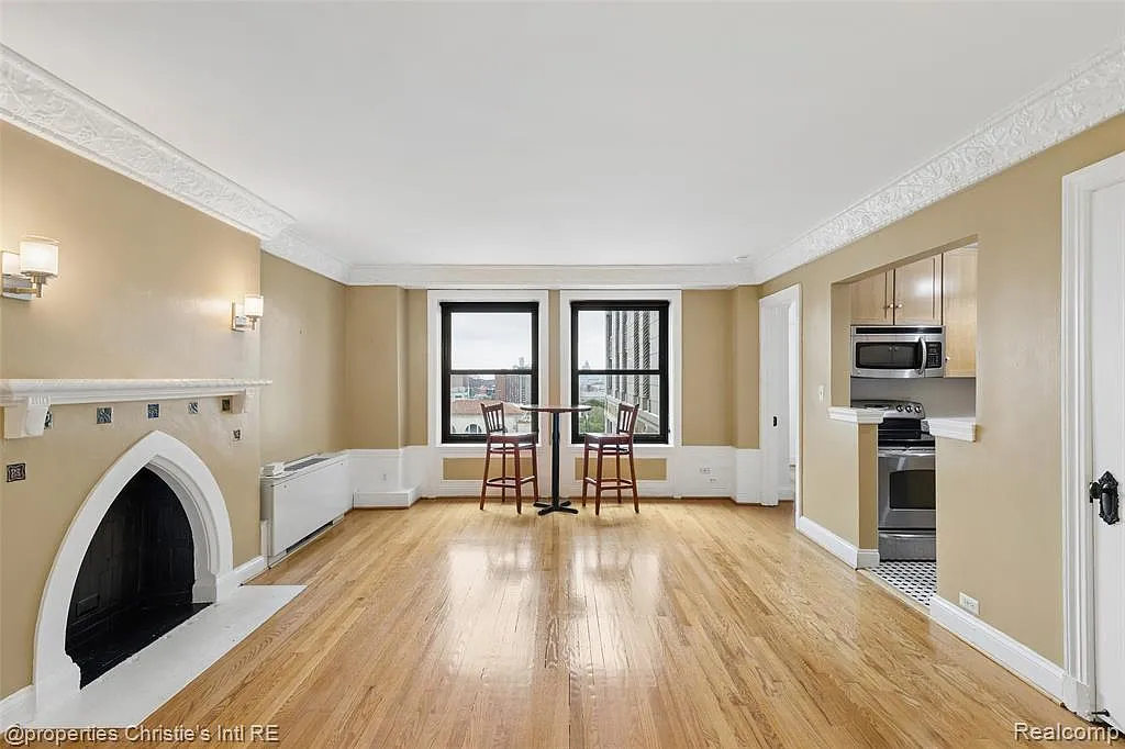 1 bed, 2.0 bath, 892 sqft, $2,000 — Photo 3