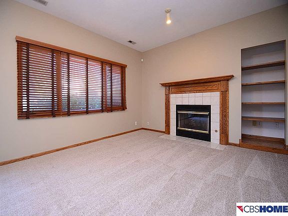 4th image of 9504 S 26th St
