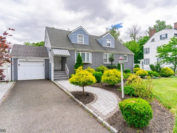 246 E 2Nd Ave, Roselle Boro, NJ 07203
