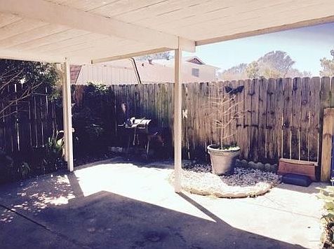 5th image of 3737 Glenoak Dr