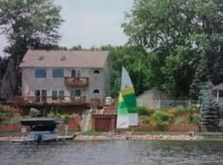 2528 E Shore Dr, Portage, MI 49002