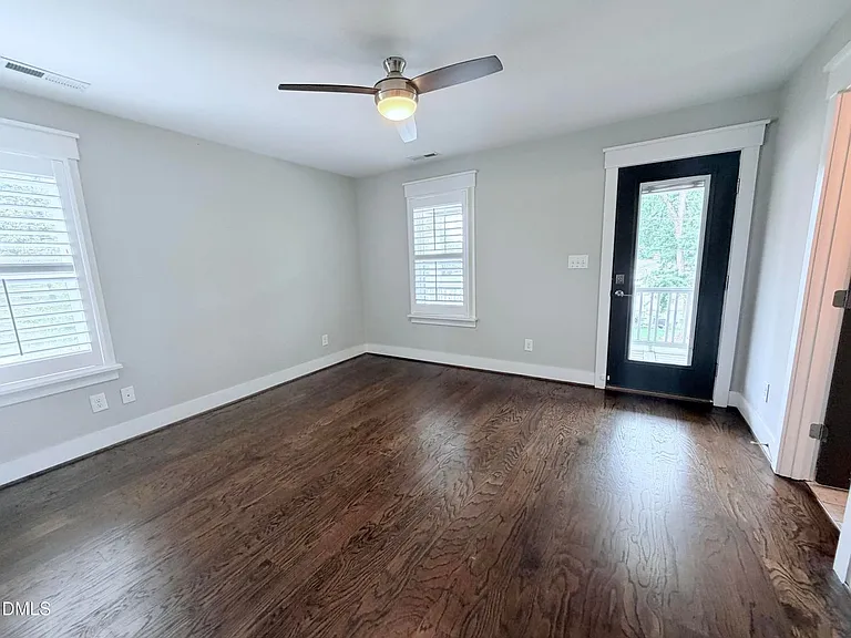 1023 Brighton Rd — Photo 12